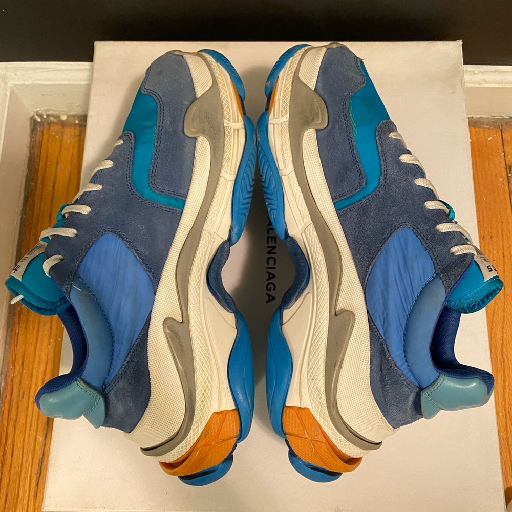 Balenciaga Triple S Men’s sneakers - Picture 4 of 11